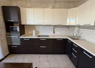 Продается 4-ком. квартира, 105.5 м2, Московская область, улица Колпакова, 37