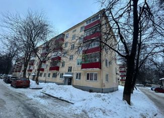 Продам 2-комнатную квартиру, 45 м2, Уфа, улица Шафиева, 20, Октябрьский район