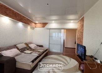 Продажа 3-ком. квартиры, 75.8 м2, Курск, улица Парижской Коммуны, 67