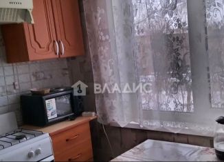 Продается 3-комнатная квартира, 50 м2, Бийск, улица Петра Мерлина, 25