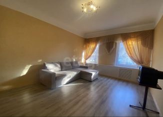 Трехкомнатная квартира на продажу, 80 м2, Оренбург, улица Аксакова, 14