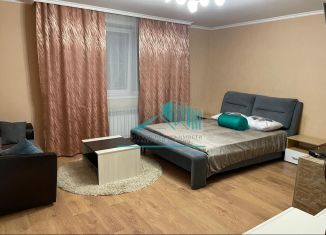 Сдача в аренду 1-ком. квартиры, 35 м2, Калуга, улица Рылеева, 18В