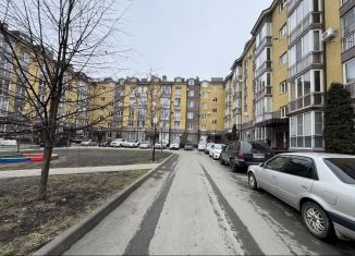 Продам 3-комнатную квартиру, 95 м2, Северная Осетия, улица Шамиля Джикаева, 5А