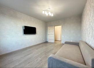 Сдаю 2-ком. квартиру, 60 м2, Татарстан, улица Баки Урманче, 4к2