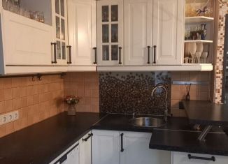 Продам 3-ком. квартиру, 65 м2, Химки, Овражная улица, 24к9