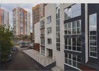 Продам 1-ком. квартиру, 38 м2, Уфа, Бакинская улица, 14