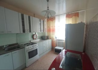 Сдается 3-комнатная квартира, 68 м2, Хабаровск, улица Ворошилова, 13