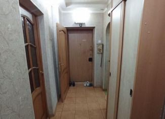 Продам 3-комнатную квартиру, 56 м2, Новочеркасск, улица Гастелло, 6