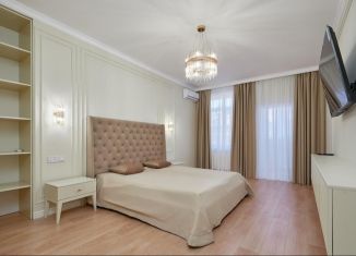 Сдается в аренду 2-ком. квартира, 90 м2, Кисловодск, проспект Победы, 43А