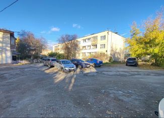 Продажа 2-комнатной квартиры, 54 м2, Верхняя Пышма, улица Петрова, 9Б