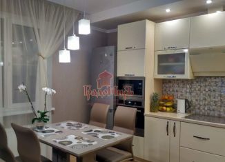 Продаю 2-комнатную квартиру, 65 м2, Химки, улица Микояна, 3А