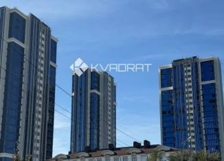 Продажа 2-ком. квартиры, 76 м2, Грозный, улица Асланбека Шерипова, 32