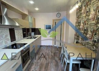 Продается трехкомнатная квартира, 68 м2, Красноярск, улица Горького, 37