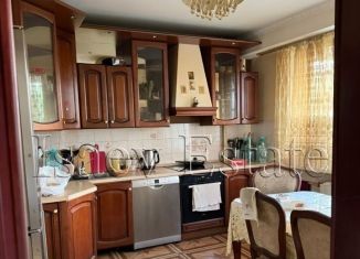 Трехкомнатная квартира на продажу, 77 м2, Москва, улица Цюрупы, 6, метро Профсоюзная