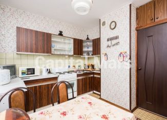 Трехкомнатная квартира в аренду, 79 м2, Москва, Суздальская улица, 42к2, район Новокосино