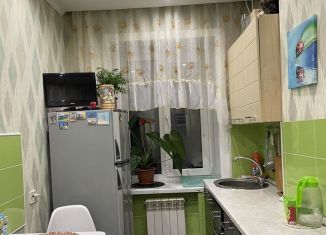 Продается двухкомнатная квартира, 40.6 м2, Полысаево, улица Крупской, 72