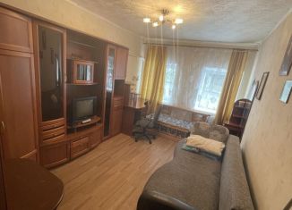 Сдаю 2-ком. квартиру, 41 м2, Боровск, площадь Ленина, 8