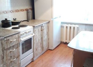 Трехкомнатная квартира на продажу, 74 м2, Йошкар-Ола, улица Петрова, 13, микрорайон Центральный