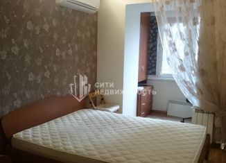 Сдам в аренду 3-ком. квартиру, 80 м2, Москва, улица Дубки, 2А, улица Дубки