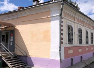 Продаю торговую площадь, 271.1 м2, Ирбит, улица Володарского, 19