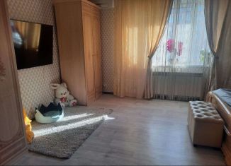 Двухкомнатная квартира на продажу, 78 м2, Абакан, Советская улица