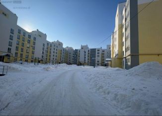 Продам двухкомнатную квартиру, 56.3 м2, село Миловка, проспект Чижова, 1, ЖК Молодёжный
