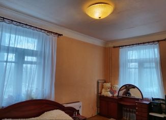Продам 3-комнатную квартиру, 65 м2, Дзержинский, Спортивная улица, 3