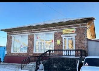 Продам торговую площадь, 215 м2, село Ключи, Центральная улица, 4