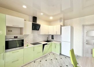 Продаю 2-ком. квартиру, 50 м2, Норильск, Советская улица, 4