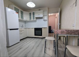 Продам 1-ком. квартиру, 41 м2, Ростов-на-Дону, Октябрьский район, улица Петренко, 16