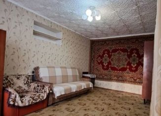 Продаю 1-комнатную квартиру, 31 м2, Новошахтинск, Харьковская улица, 113