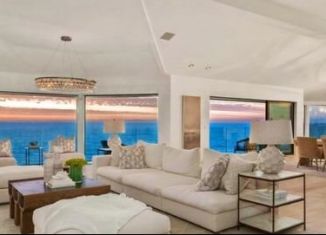 Продается 2-комнатная квартира, 51 м2, посёлок городского типа Сириус, Парусная улица, 7