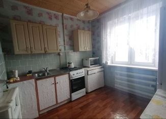 Продаю 2-комнатную квартиру, 54 м2, Оренбургская область, улица Чкалова, 70