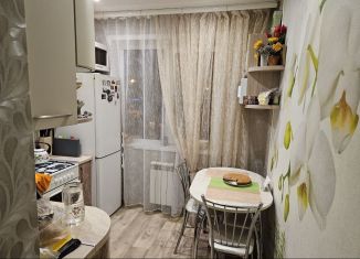 Продам 2-комнатную квартиру, 47 м2, Железногорск, улица Ленина, 68