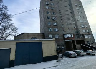 Продаю трехкомнатную квартиру, 65 м2, Рубцовск, проспект Ленина, 138