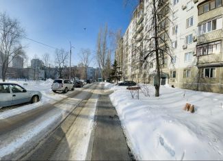 Сдам двухкомнатную квартиру, 65 м2, Самара, Чернореченская улица