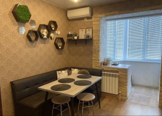 Продаю двухкомнатную квартиру, 46 м2, село Новая Усмань, улица 70 лет Победы, 20