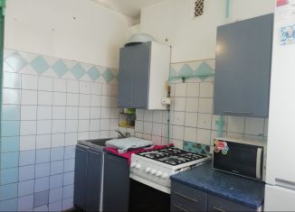 Продам 3-комнатную квартиру, 63 м2, Курган, улица Тельмана, 2, Западный район