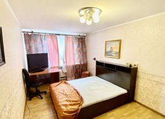 Сдача в аренду трехкомнатной квартиры, 67 м2, Череповец, улица Коммунистов, 33