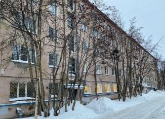 Продается однокомнатная квартира, 30 м2, Мурманск, проспект Героев-Североморцев, 43