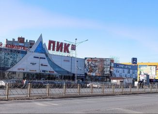 Сдаю в аренду помещение свободного назначения, 224 м2, Псков, Юбилейная улица, 68