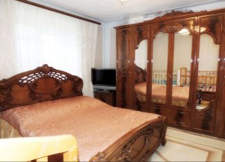 4-комнатная квартира на продажу, 90 м2, Тюмень, Ставропольская улица, 5, Калининский округ