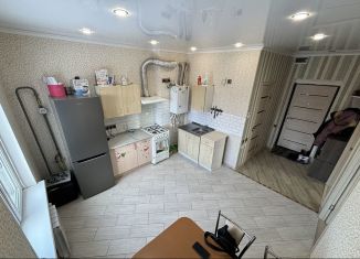 Продам 2-комнатную квартиру, 52 м2, Оренбургская область, Александровская улица, 15