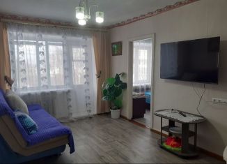 Сдается 2-комнатная квартира, 54 м2, Челябинская область, улица Гагарина, 13