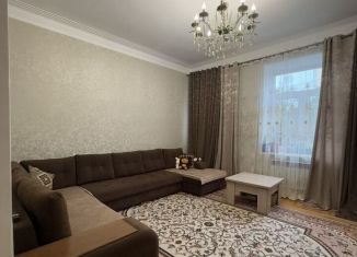 Продаю 3-ком. квартиру, 80 м2, Каспийск, улица Сулеймана Стальского, 4