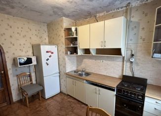 Сдаю 1-ком. квартиру, 33 м2, Казань, улица Юлиуса Фучика, 106