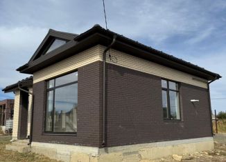 Продаю дом, 110 м2, село Надежда