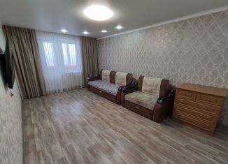 Продается двухкомнатная квартира, 63 м2, Нижнекамск, улица Чишмале, 10