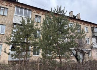 Продаю трехкомнатную квартиру, 55 м2, Новомосковск, улица Маяковского, 38