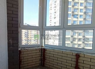 Продам трехкомнатную квартиру, 88 м2, Краснодар, улица имени В.Н. Мачуги, 166к3